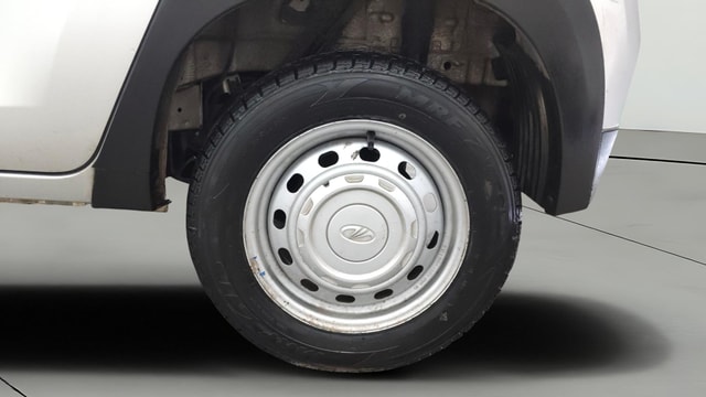 View Mahindra KUV100 Image 11 Used Mahindra KUV100 Image 11