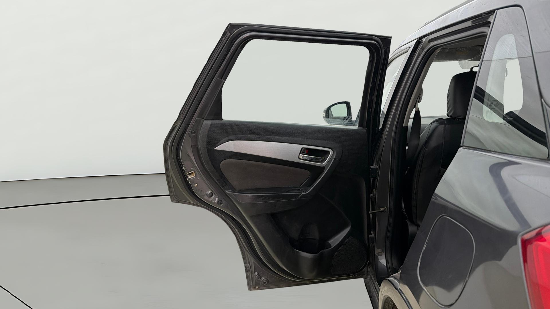 View 2021 Toyota Urban Cruiser Premium MT Image 15 Used 2021 Toyota Urban Cruiser Premium MT Image 15
