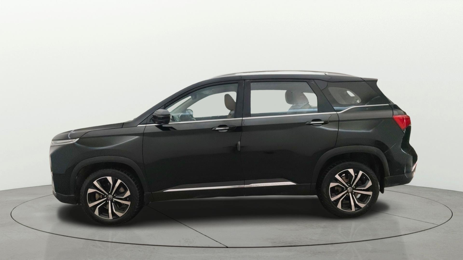 View 2023 MG Hector Plus Sharp Pro 6 Seater Petrol Image 28 Used 2023 MG Hector Plus Sharp Pro 6 Seater Petrol Image 28