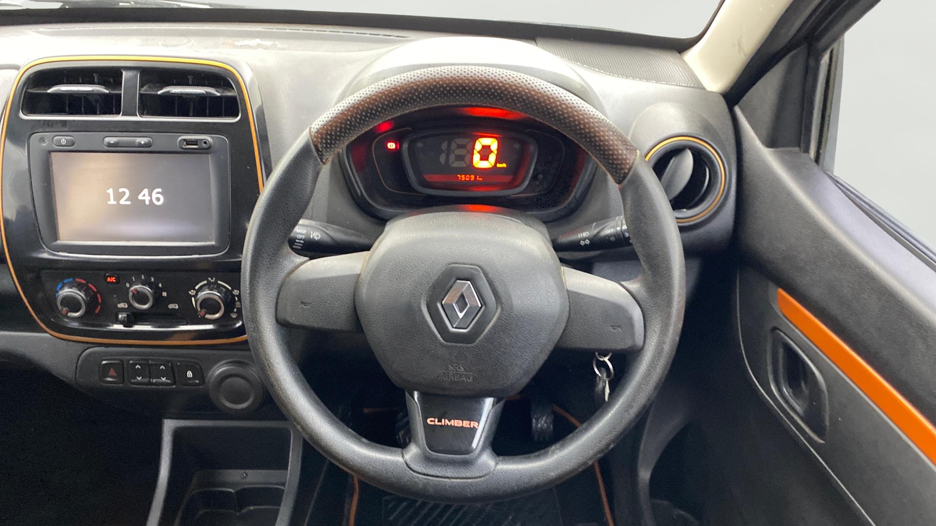 View 2017 Renault Kwid RXT 1.0 Driver Airbag Option Image 20 Used 2017 Renault Kwid RXT 1.0 Driver Airbag Option Image 20