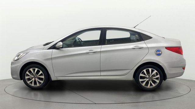 View Hyundai Fluidic Verna Image 5 Used Hyundai Fluidic Verna Image 5