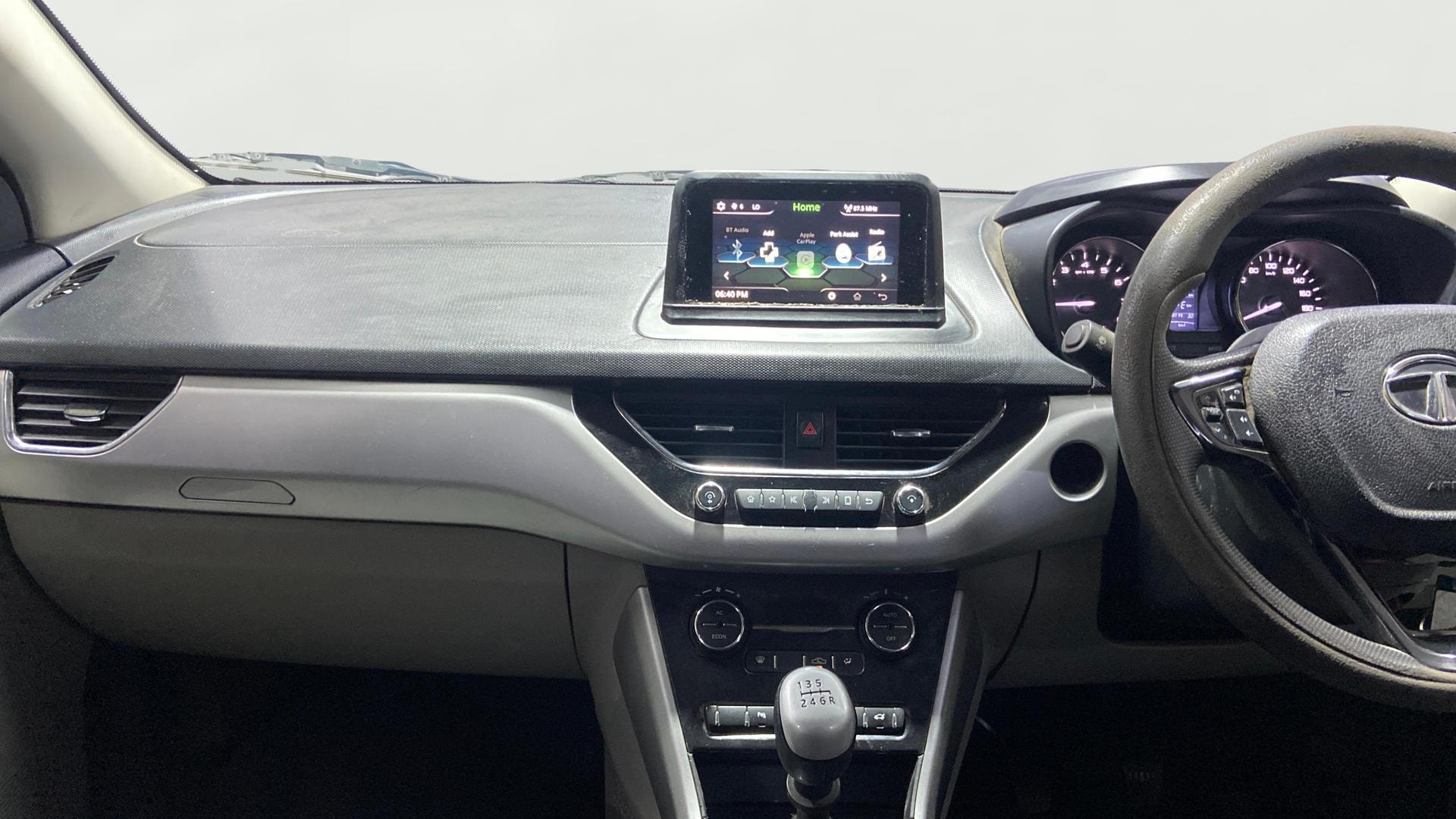 View 2019 Tata Nexon Revotorq XT Image 17 Used 2019 Tata Nexon Revotorq XT Image 17