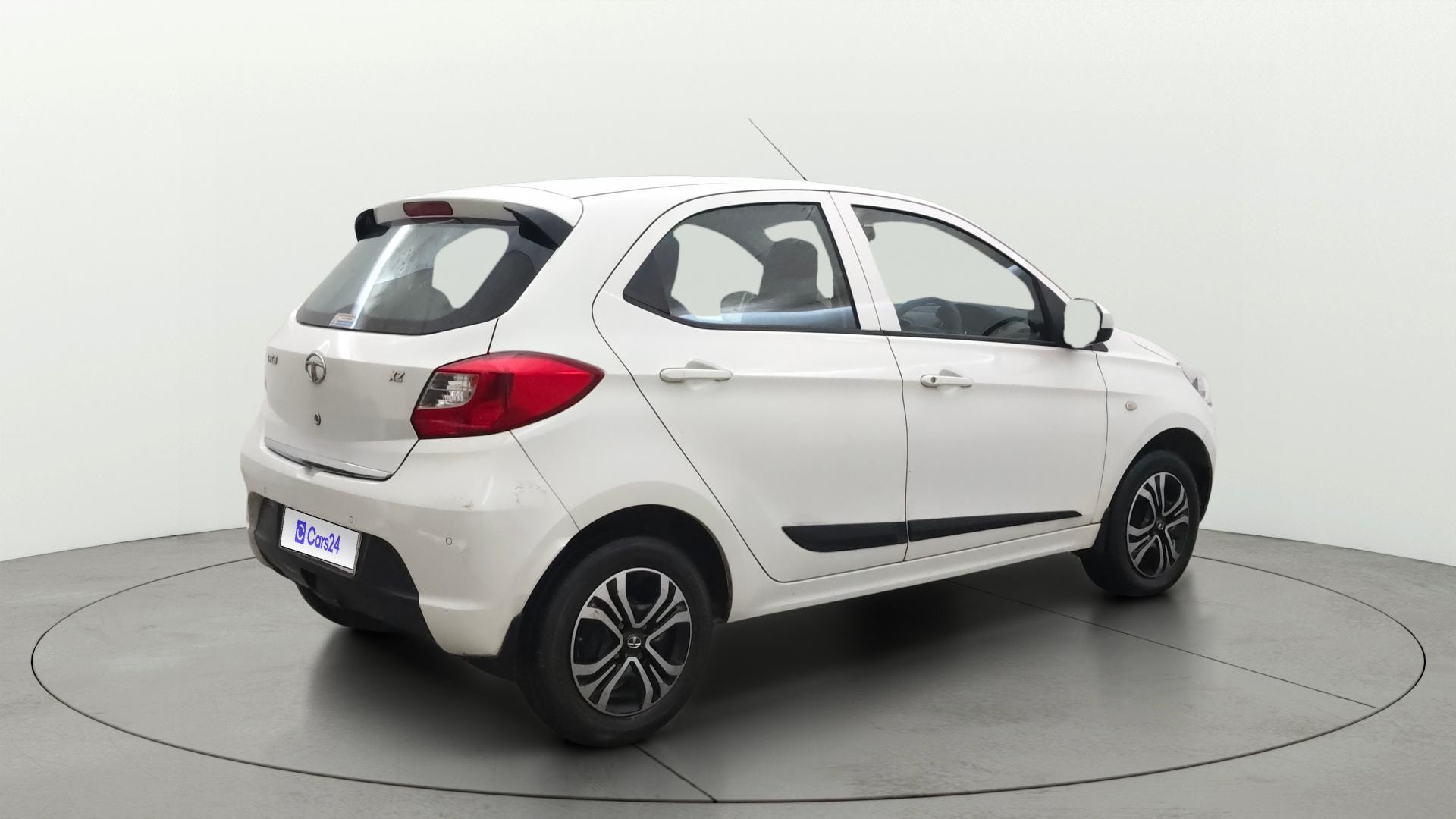 View 2019 Tata Tiago Revotorq XB Image 41 Used 2019 Tata Tiago Revotorq XB Image 41