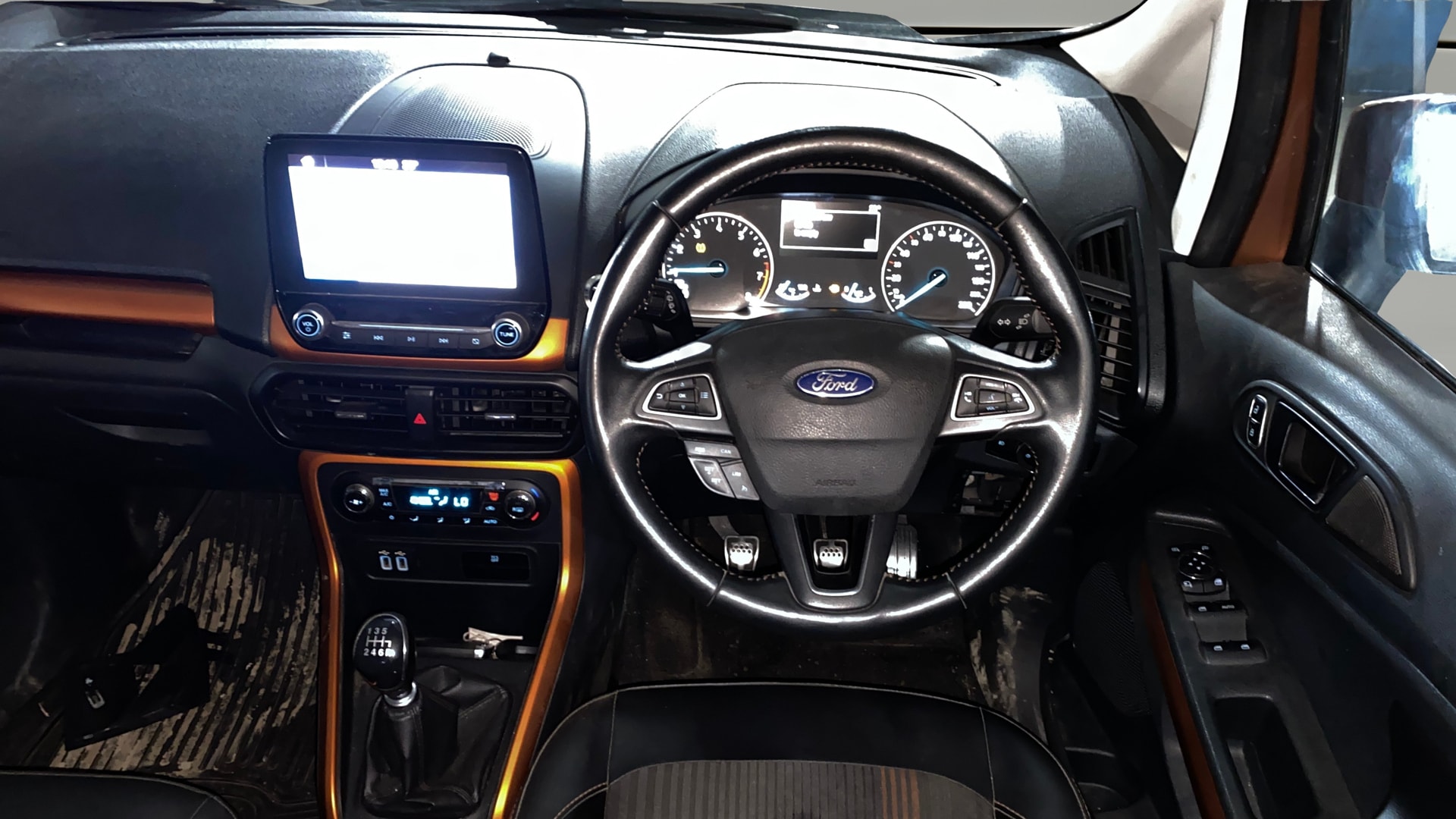 View 2018 Ford EcoSport 1.5 TDCi Diesel Ambiente BS IV Image 20 Used 2018 Ford EcoSport 1.5 TDCi Diesel Ambiente BS IV Image 20