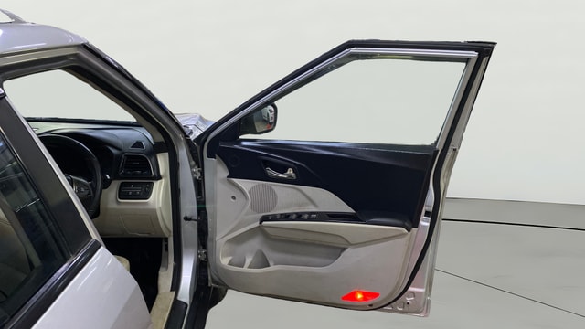 View Mahindra XUV300 Image 49 Used Mahindra XUV300 Image 49