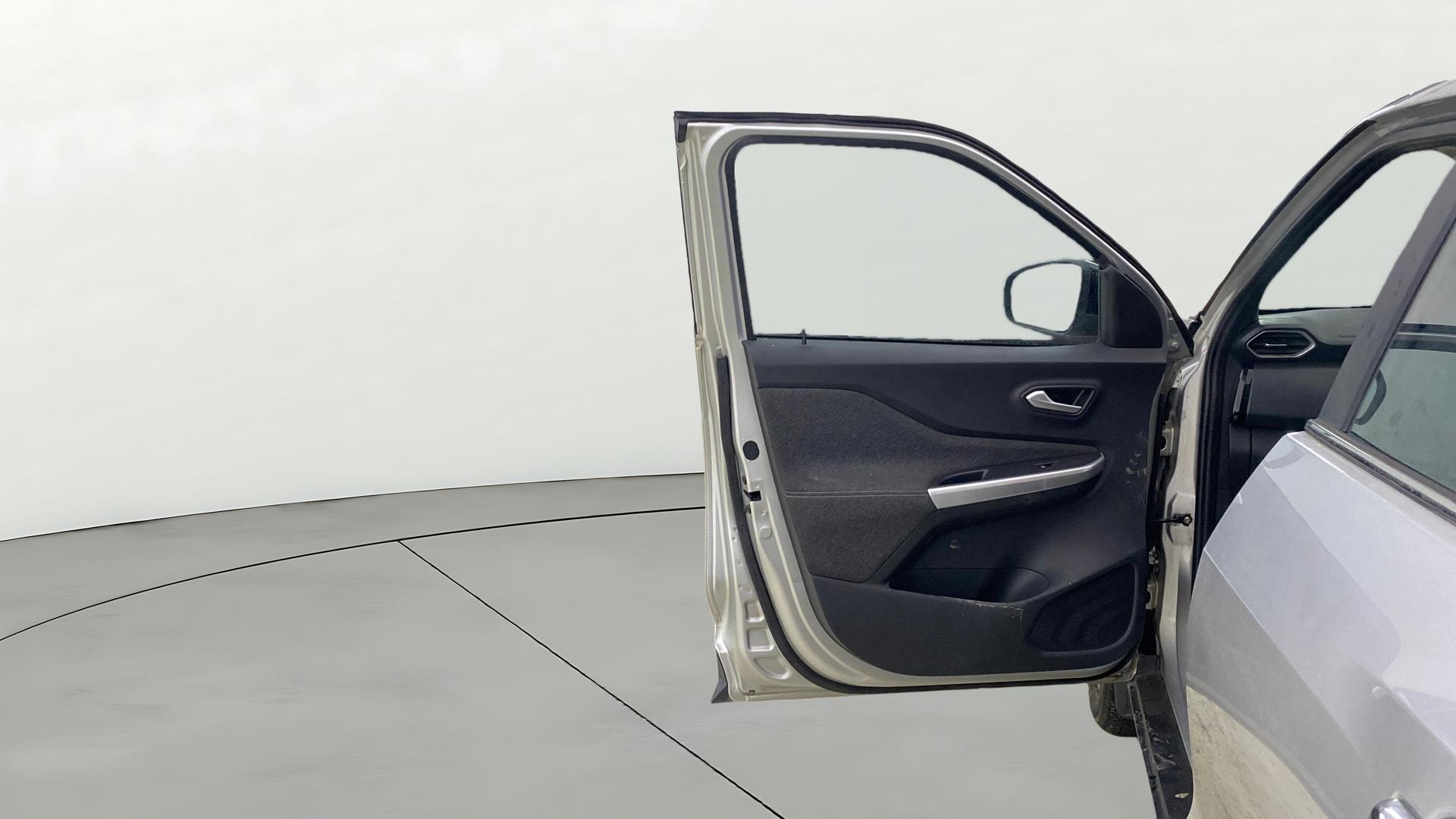 Used 2023 Nissan Magnite Used 2023 Nissan Magnite