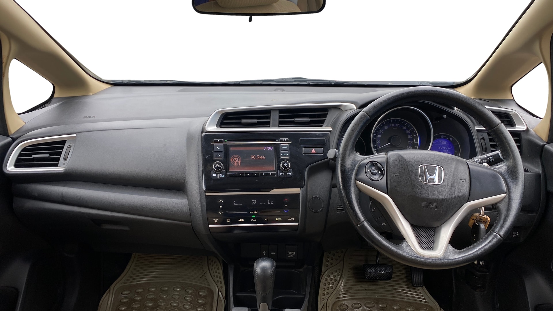 View 2017 Honda Jazz E MT Diesel Image 15 Used 2017 Honda Jazz E MT Diesel Image 15