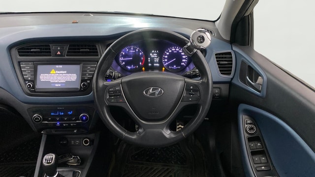 View Hyundai i20 Active Image 12 Used Hyundai i20 Active Image 12