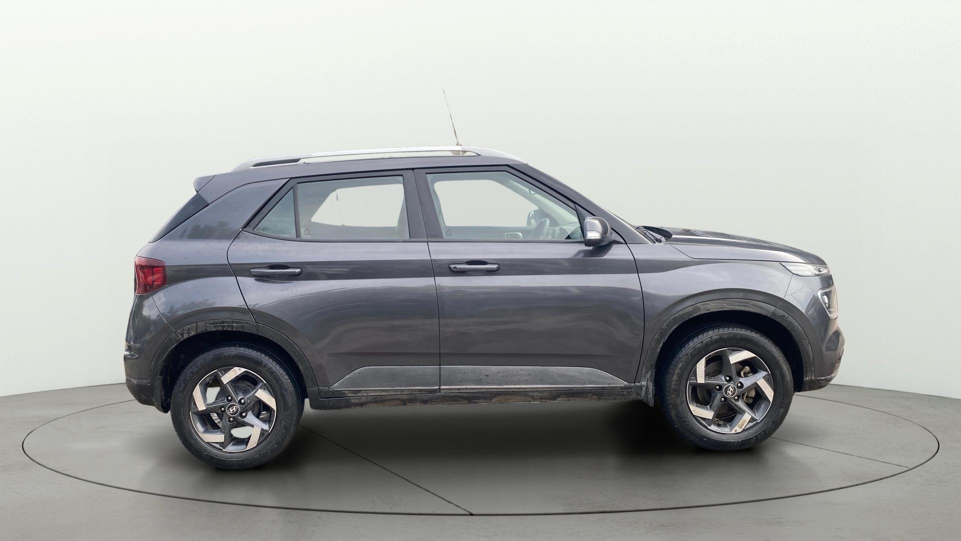 View 2020 Hyundai Venue SX 1.0 iMT Petrol Image 9 Used 2020 Hyundai Venue SX 1.0 iMT Petrol Image 9