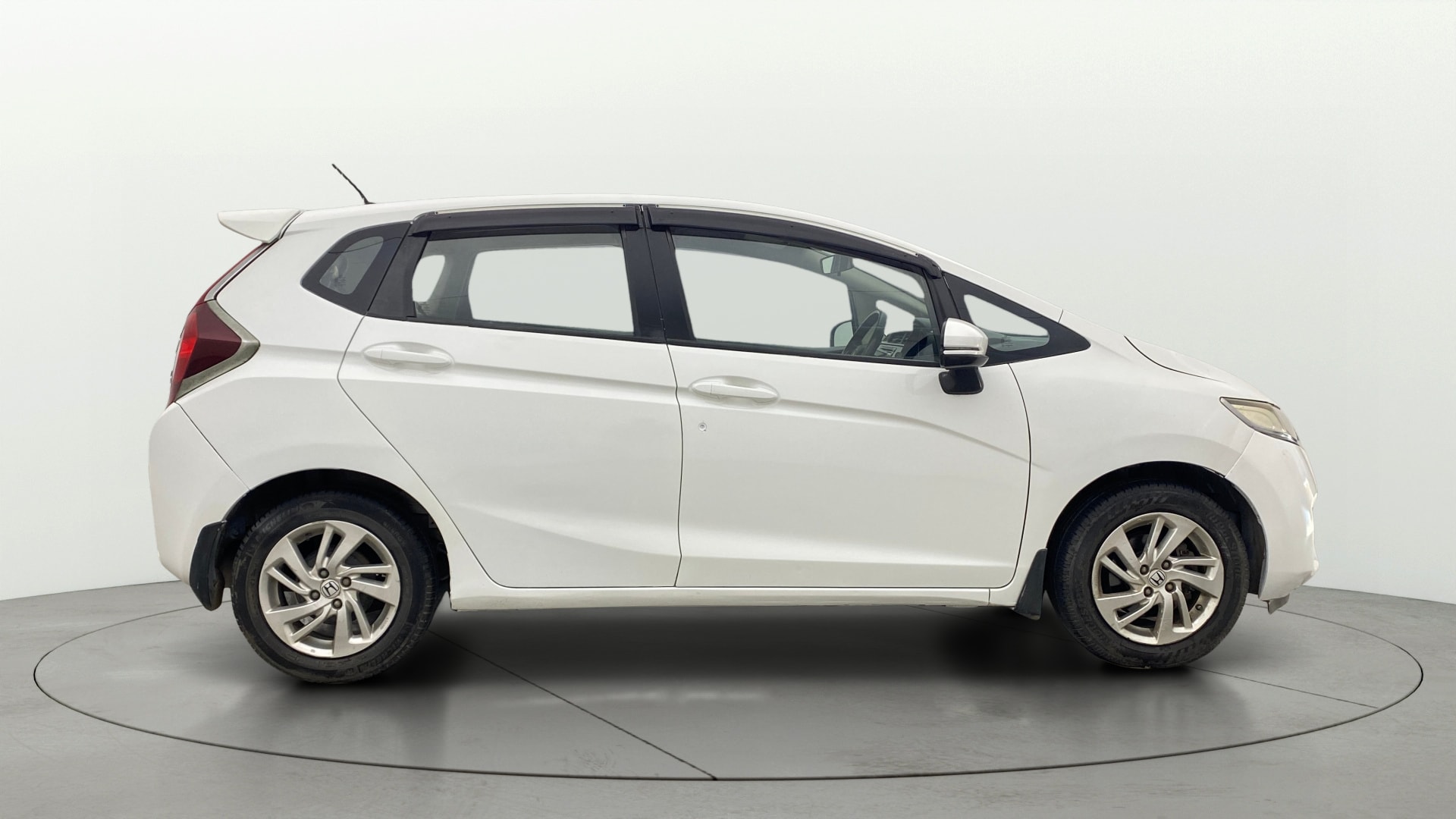 View 2016 Honda Jazz E MT Diesel Image 8 Used 2016 Honda Jazz E MT Diesel Image 8