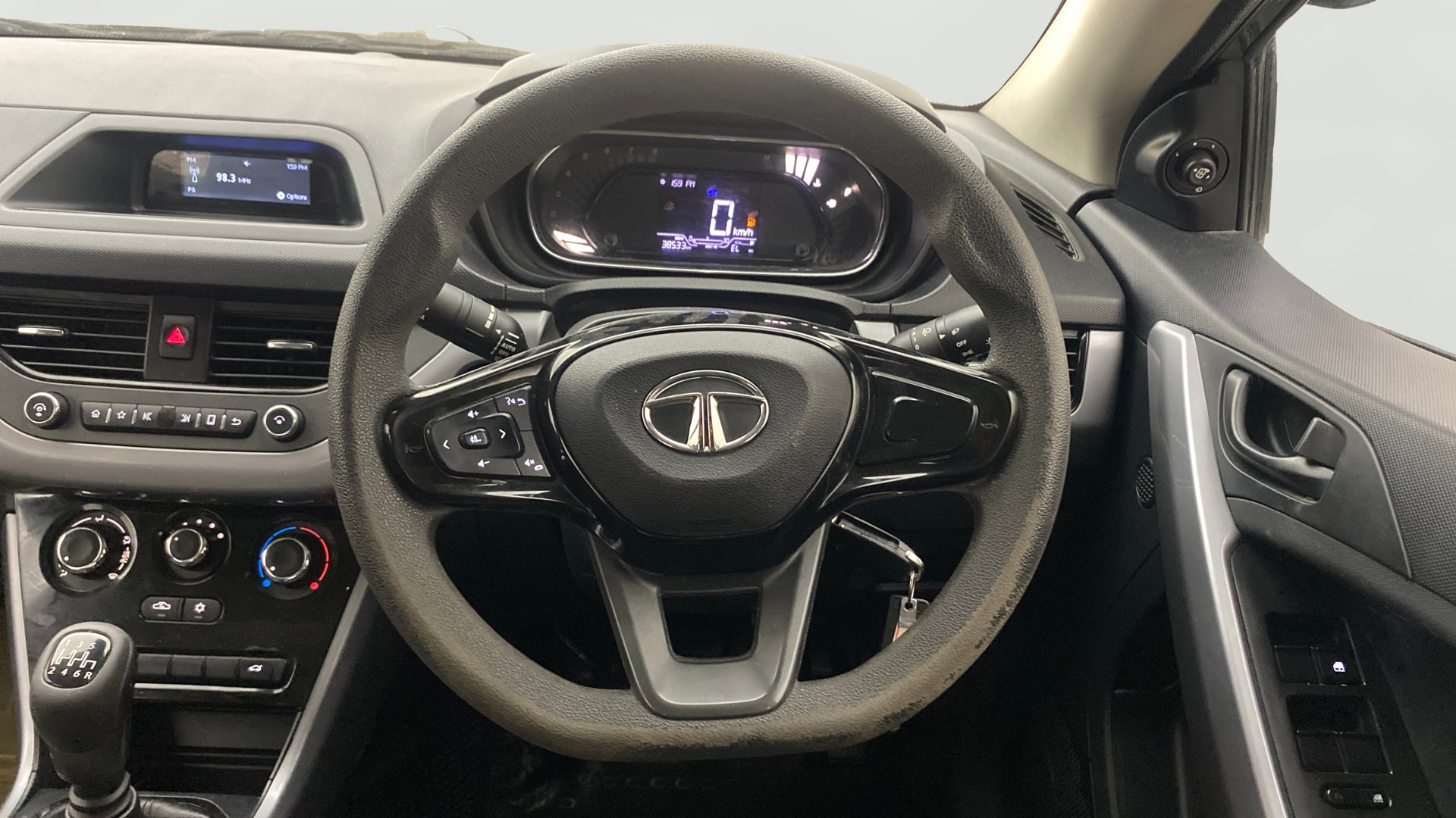 View 2023 Tata Nexon Revotron XE Image 20 Used 2023 Tata Nexon Revotron XE Image 20