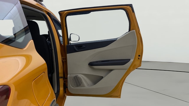 View Renault Triber Image 7 Used Renault Triber Image 7