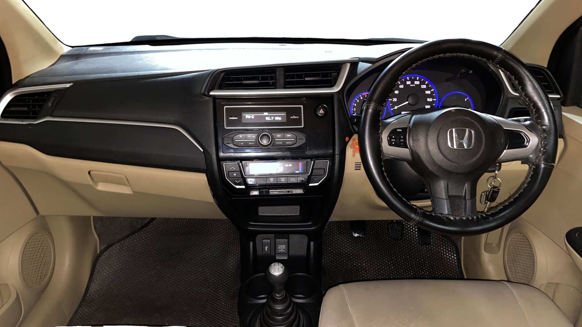 View 2016 Honda Amaze E MT Petrol BS IV Image 15 Used 2016 Honda Amaze E MT Petrol BS IV Image 15