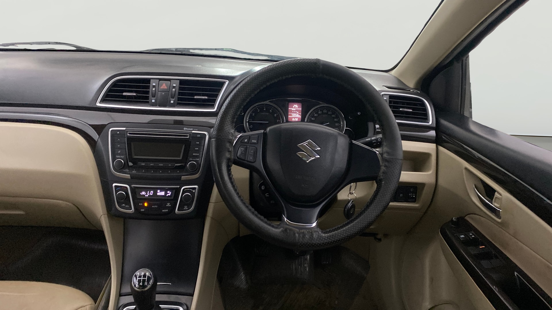 View 2017 Maruti Suzuki 1000 Base Variant Image 20 Used 2017 Maruti Suzuki 1000 Base Variant Image 20