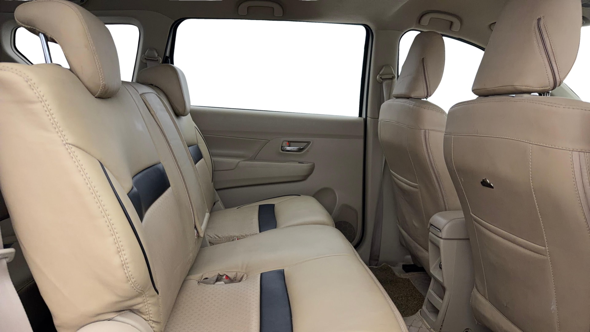 View 2021 Maruti Suzuki 1000 Base Variant Image 30 Used 2021 Maruti Suzuki 1000 Base Variant Image 30