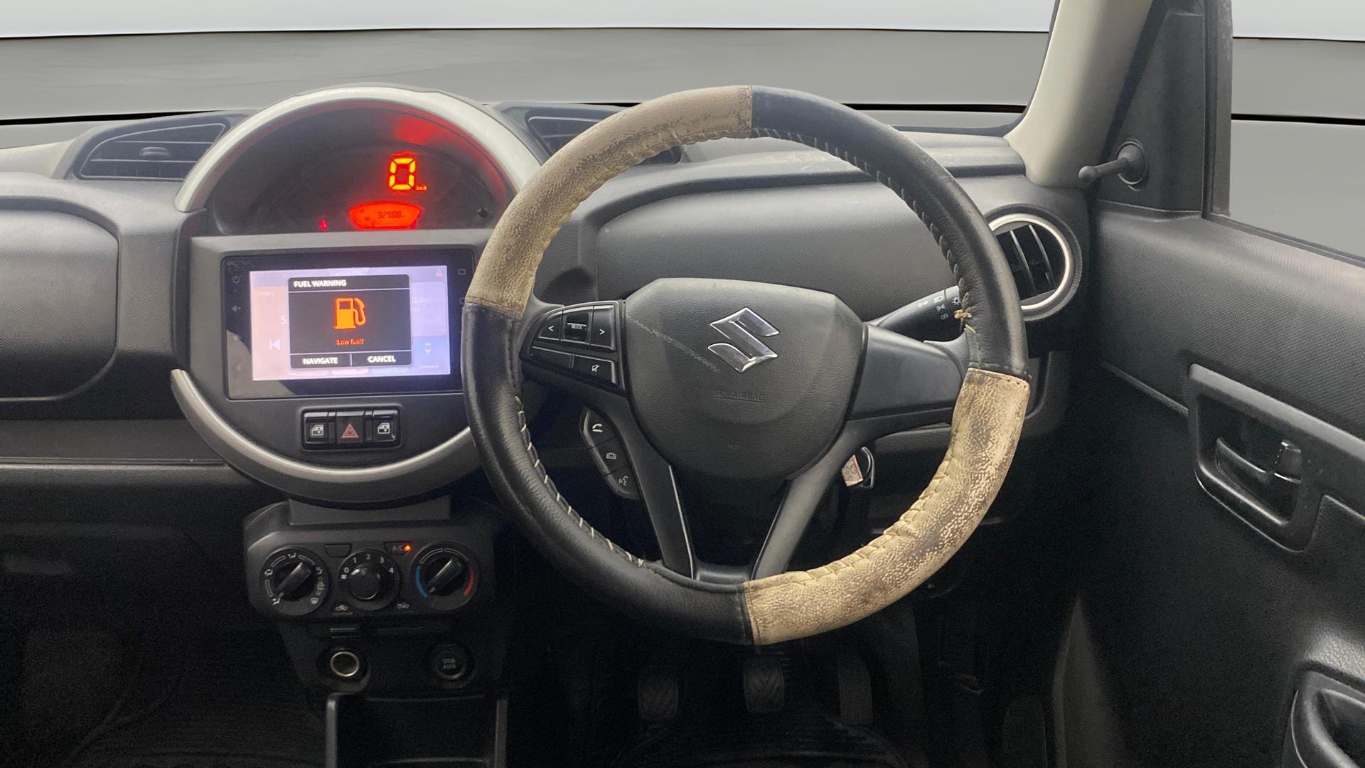 View 2021 Maruti Suzuki 1000 Base Variant Image 20 Used 2021 Maruti Suzuki 1000 Base Variant Image 20