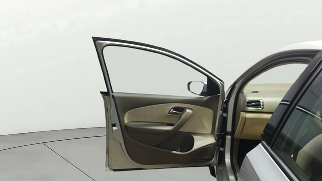 View Skoda Rapid Image 31 Used Skoda Rapid Image 31