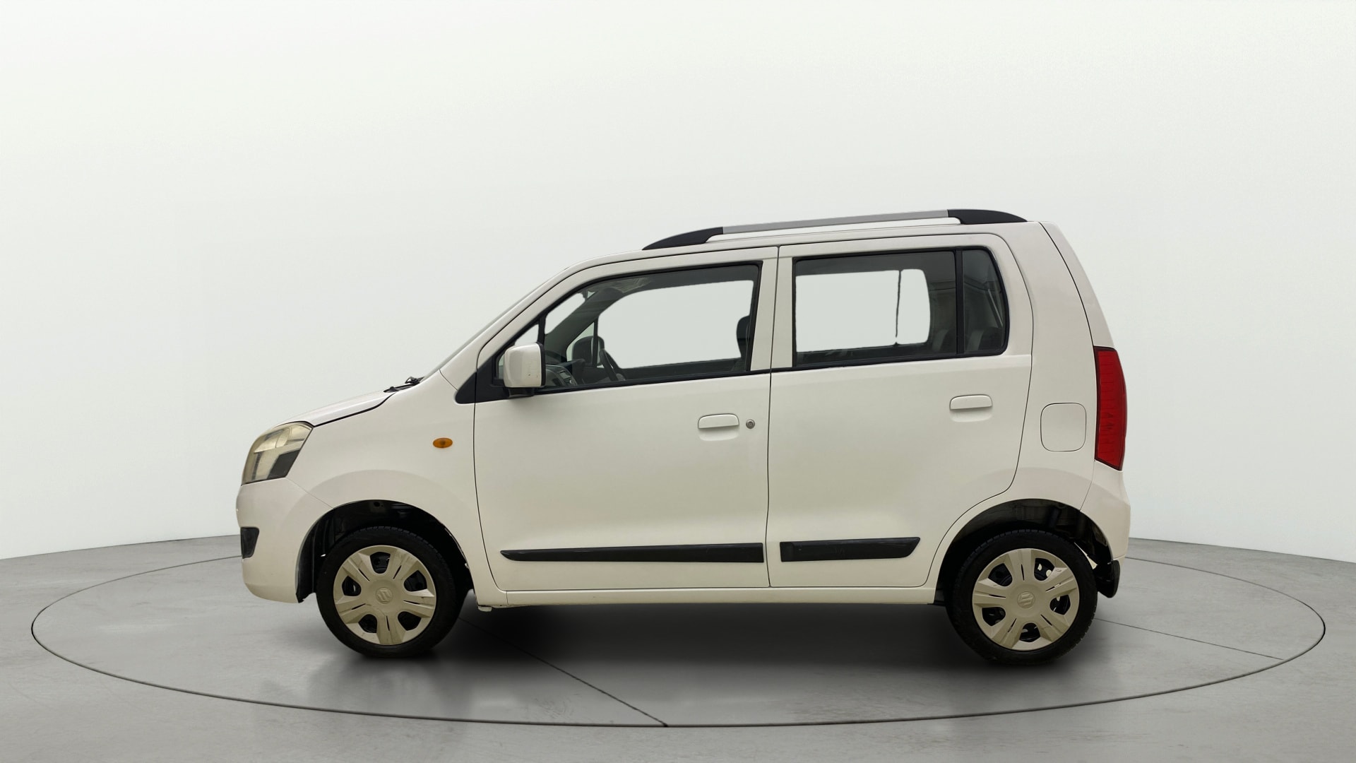 View 2015 Maruti Suzuki 1000 Base Variant Image 5 Used 2015 Maruti Suzuki 1000 Base Variant Image 5