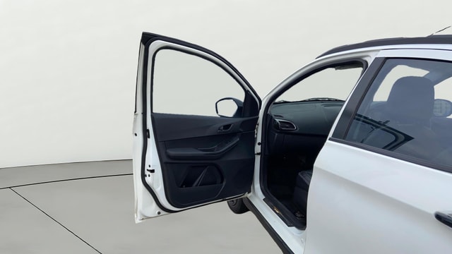View Tata Tiago NRG Image 31 Used Tata Tiago NRG Image 31