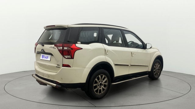View Mahindra XUV500 Image 48 Used Mahindra XUV500 Image 48
