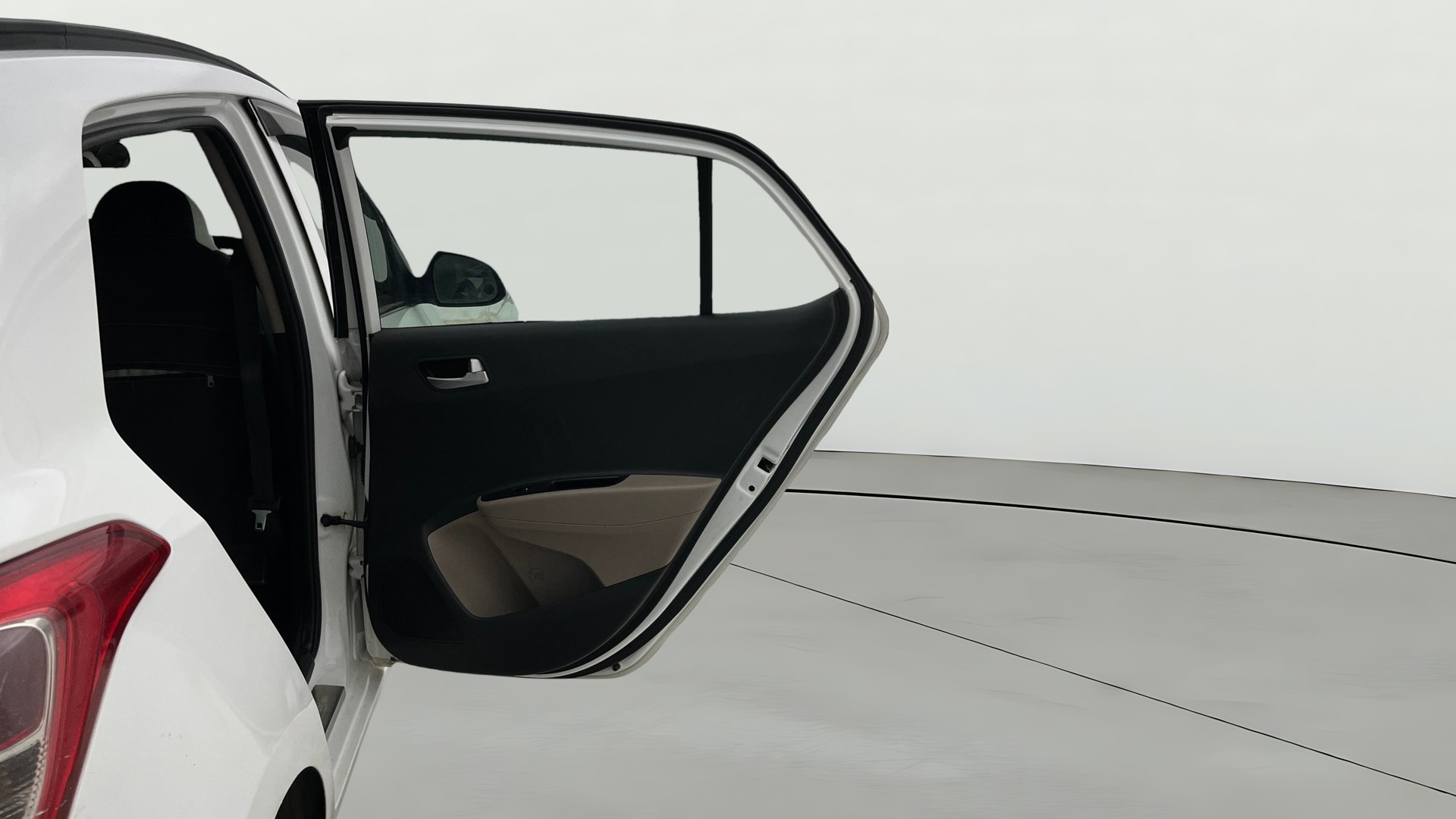 View 2019 Hyundai Grand i10 Sportz 1.2 Kappa Image 6 Used 2019 Hyundai Grand i10 Sportz 1.2 Kappa Image 6