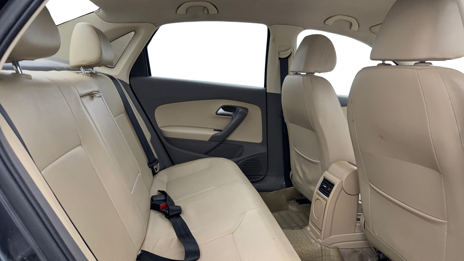 View 2017 Volkswagen Vento DSG Image 30 Used 2017 Volkswagen Vento DSG Image 30