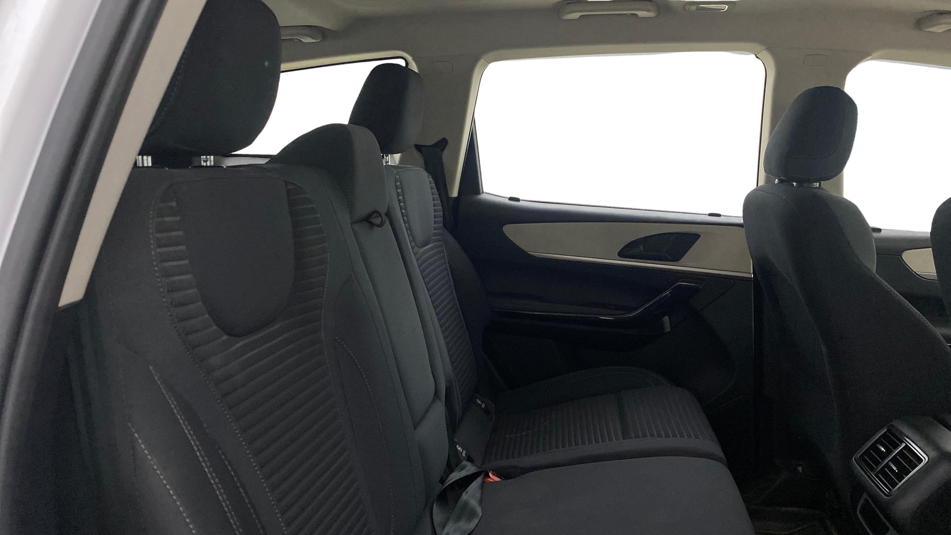 Used 2022 Mahindra XUV700 Used 2022 Mahindra XUV700