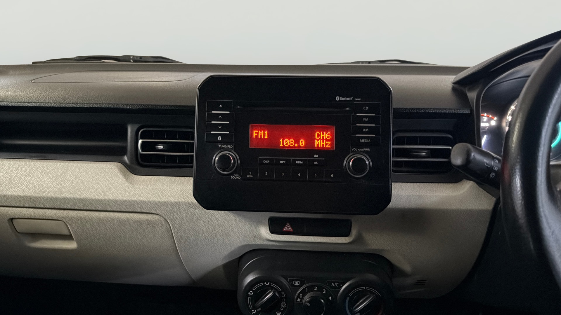 View 2018 Maruti Suzuki 1000 Base Variant Image 17 Used 2018 Maruti Suzuki 1000 Base Variant Image 17