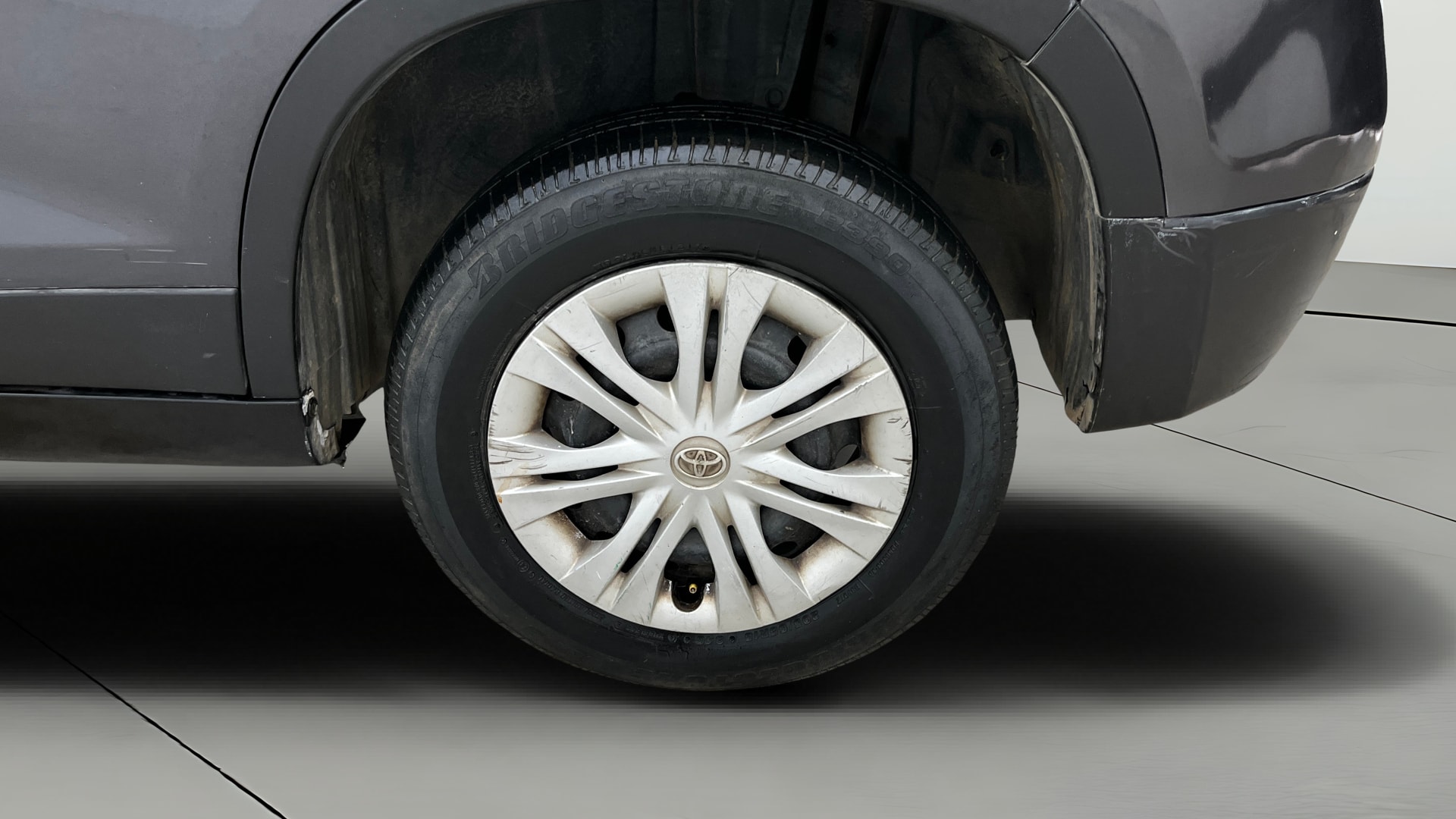 View 2022 Toyota Urban Cruiser High MT Image 12 Used 2022 Toyota Urban Cruiser High MT Image 12