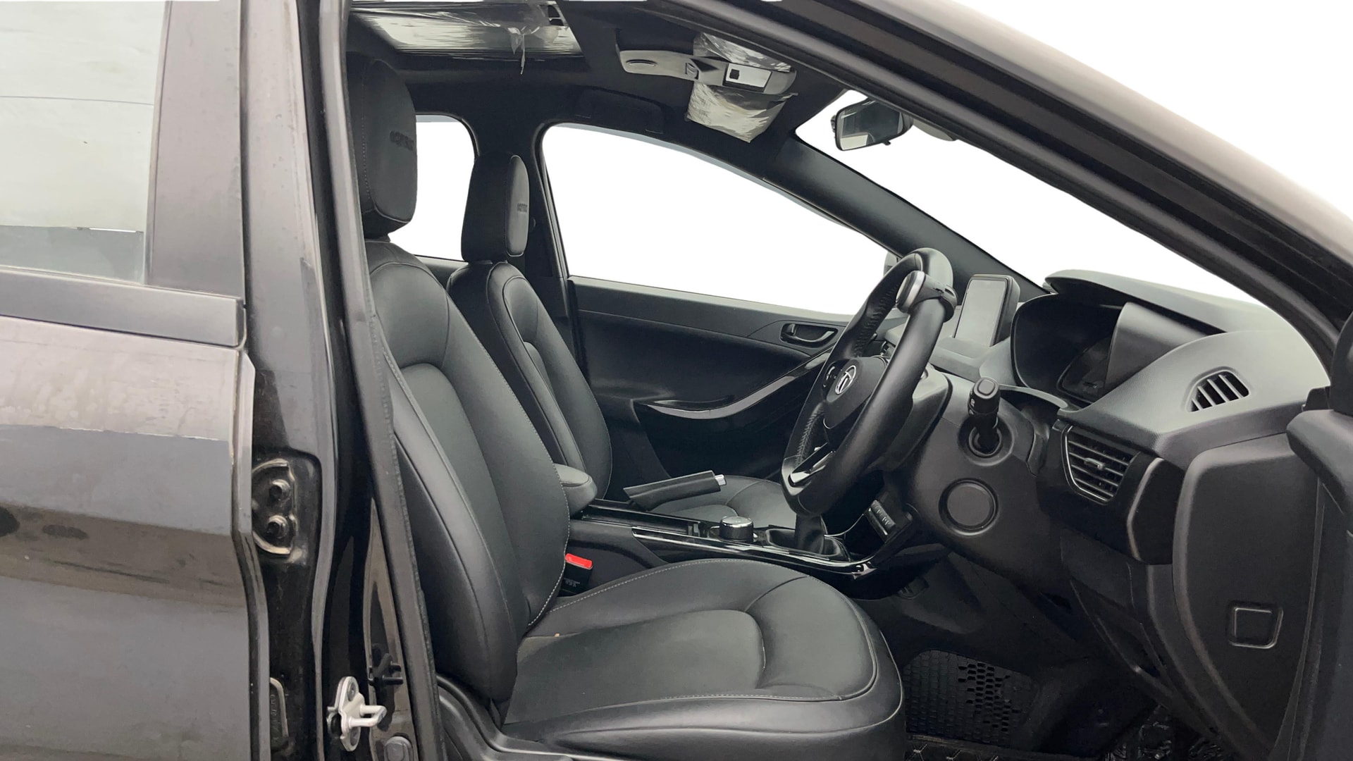 View 2023 Tata Nexon Revotron XE Image 18 Used 2023 Tata Nexon Revotron XE Image 18