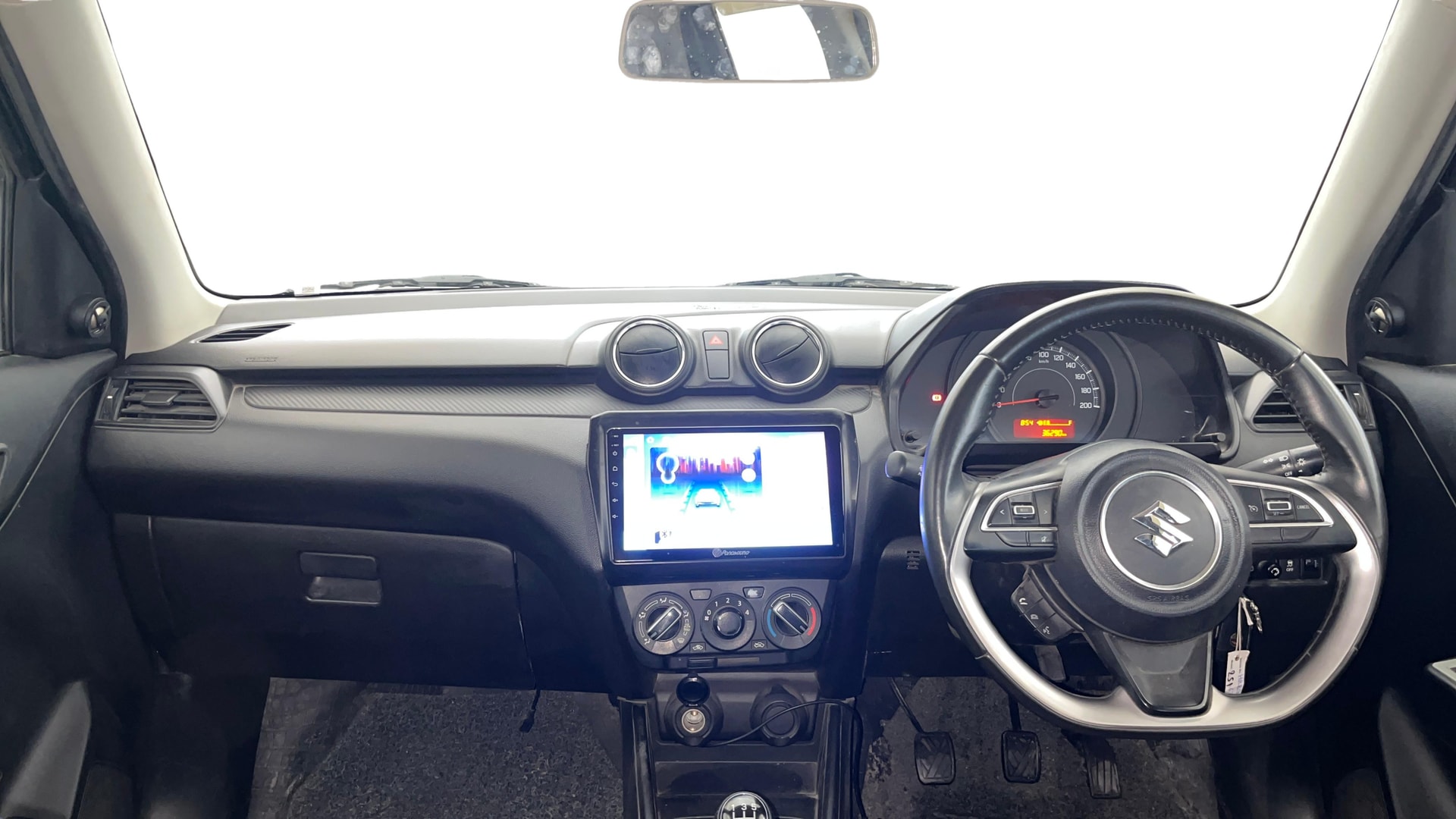 View 2023 Maruti Suzuki 1000 Base Variant Image 30 Used 2023 Maruti Suzuki 1000 Base Variant Image 30