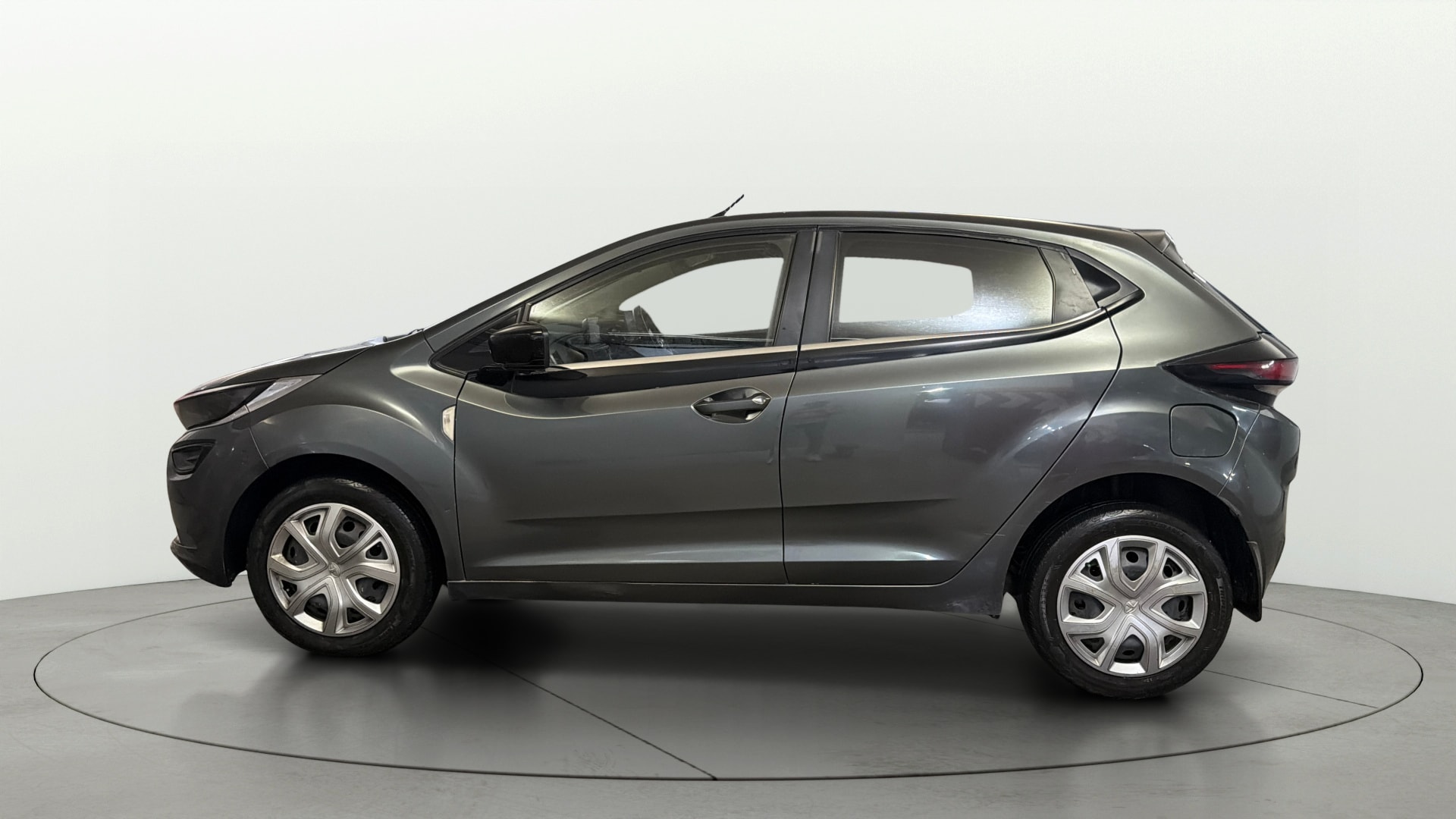 View 2023 Tata Altroz XM Plus Petrol Image 5 Used 2023 Tata Altroz XM Plus Petrol Image 5