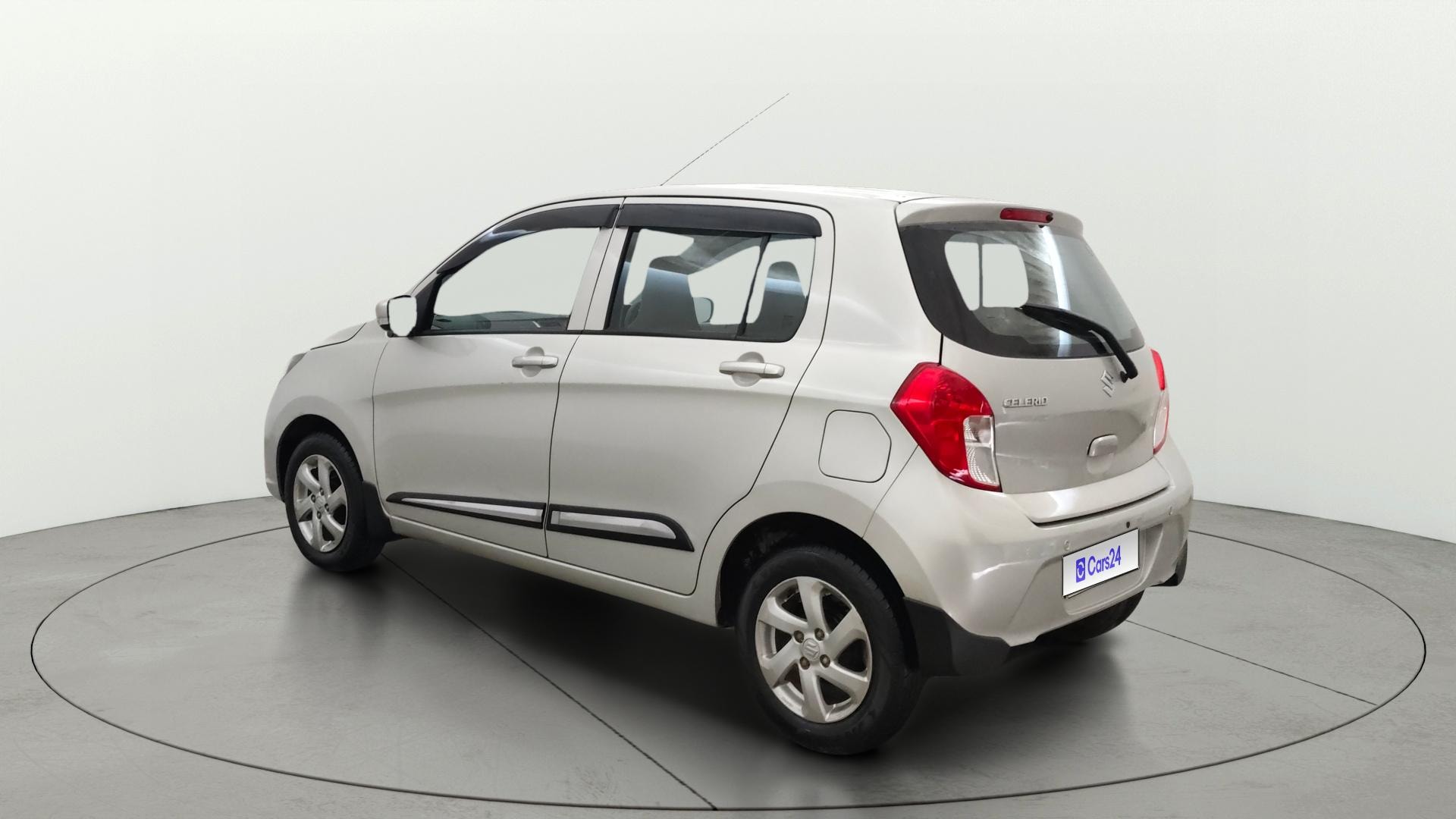 View 2021 Maruti Suzuki 1000 Base Variant Image 2 Used 2021 Maruti Suzuki 1000 Base Variant Image 2