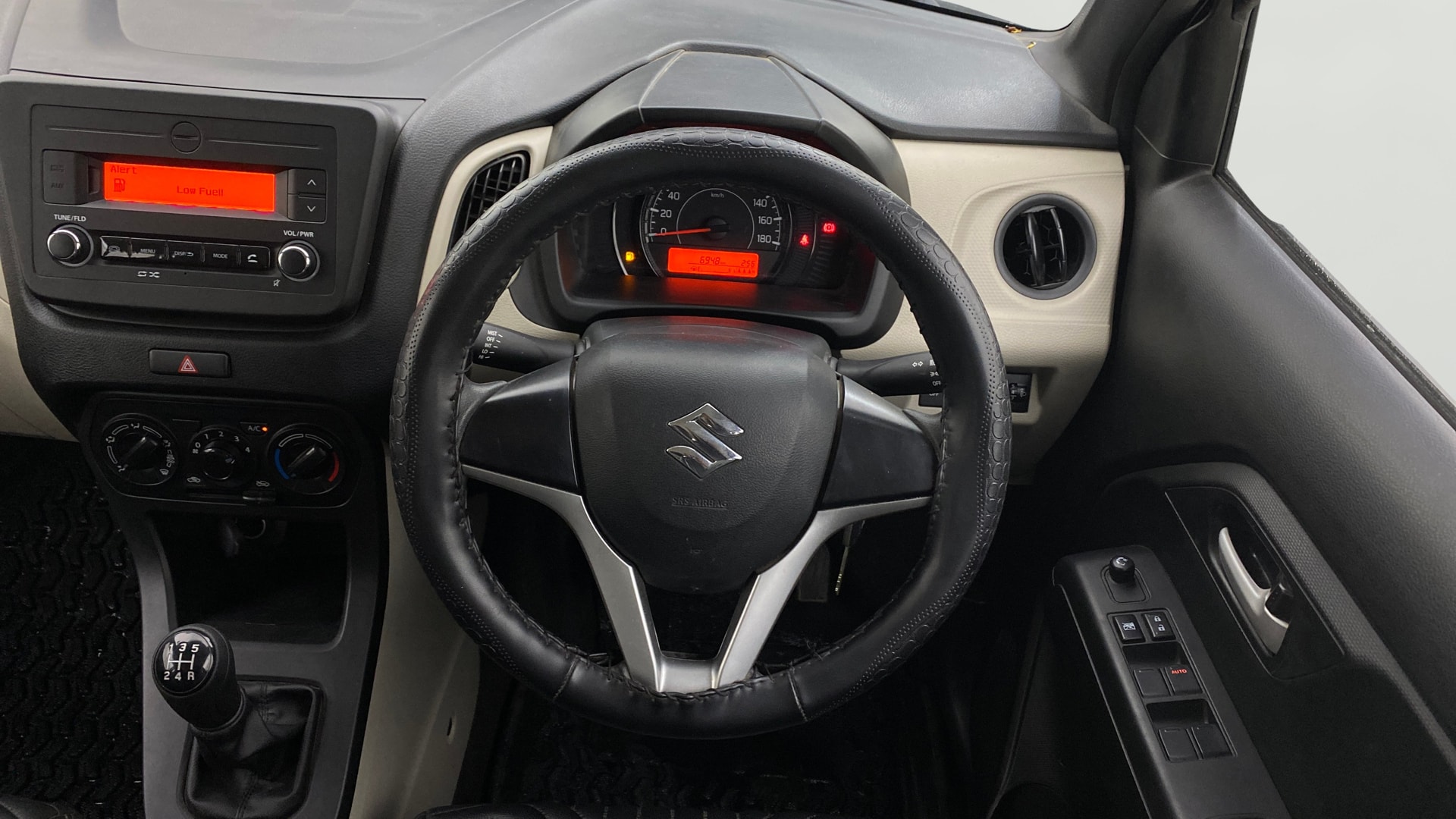 View 2025 Maruti Suzuki 1000 Base Variant Image 20 Used 2025 Maruti Suzuki 1000 Base Variant Image 20