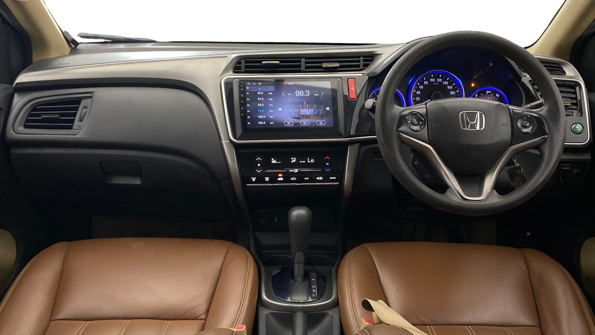View 2015 Honda City ZX MT Diesel Anniversary Edition Image 16 Used 2015 Honda City ZX MT Diesel Anniversary Edition Image 16