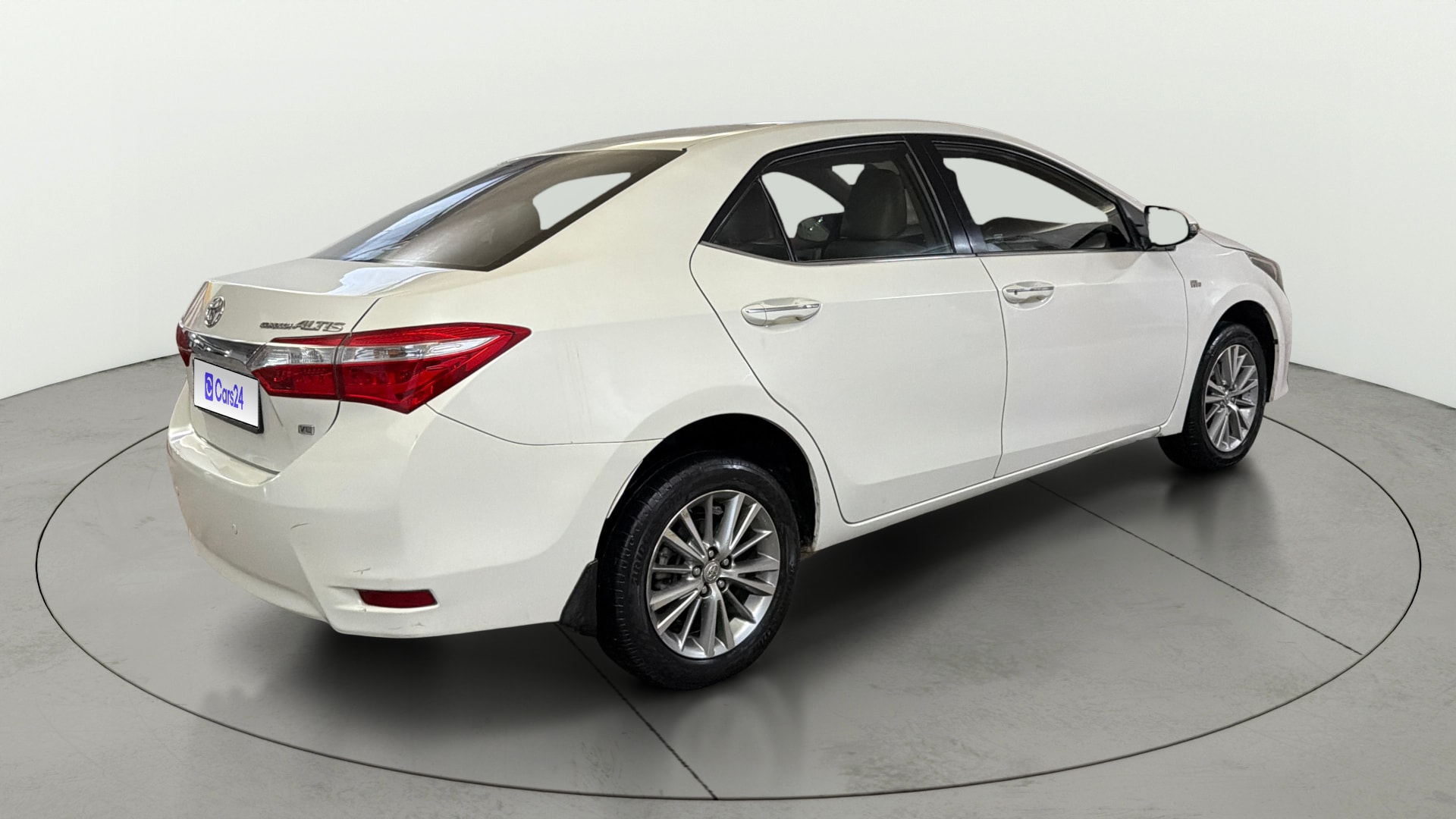 View 2015 Toyota Corolla Altis 1.8 VL AT Image 44 Used 2015 Toyota Corolla Altis 1.8 VL AT Image 44
