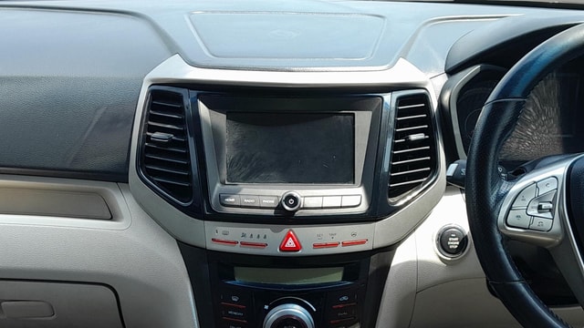 View Mahindra XUV300 Image 33 Used Mahindra XUV300 Image 33