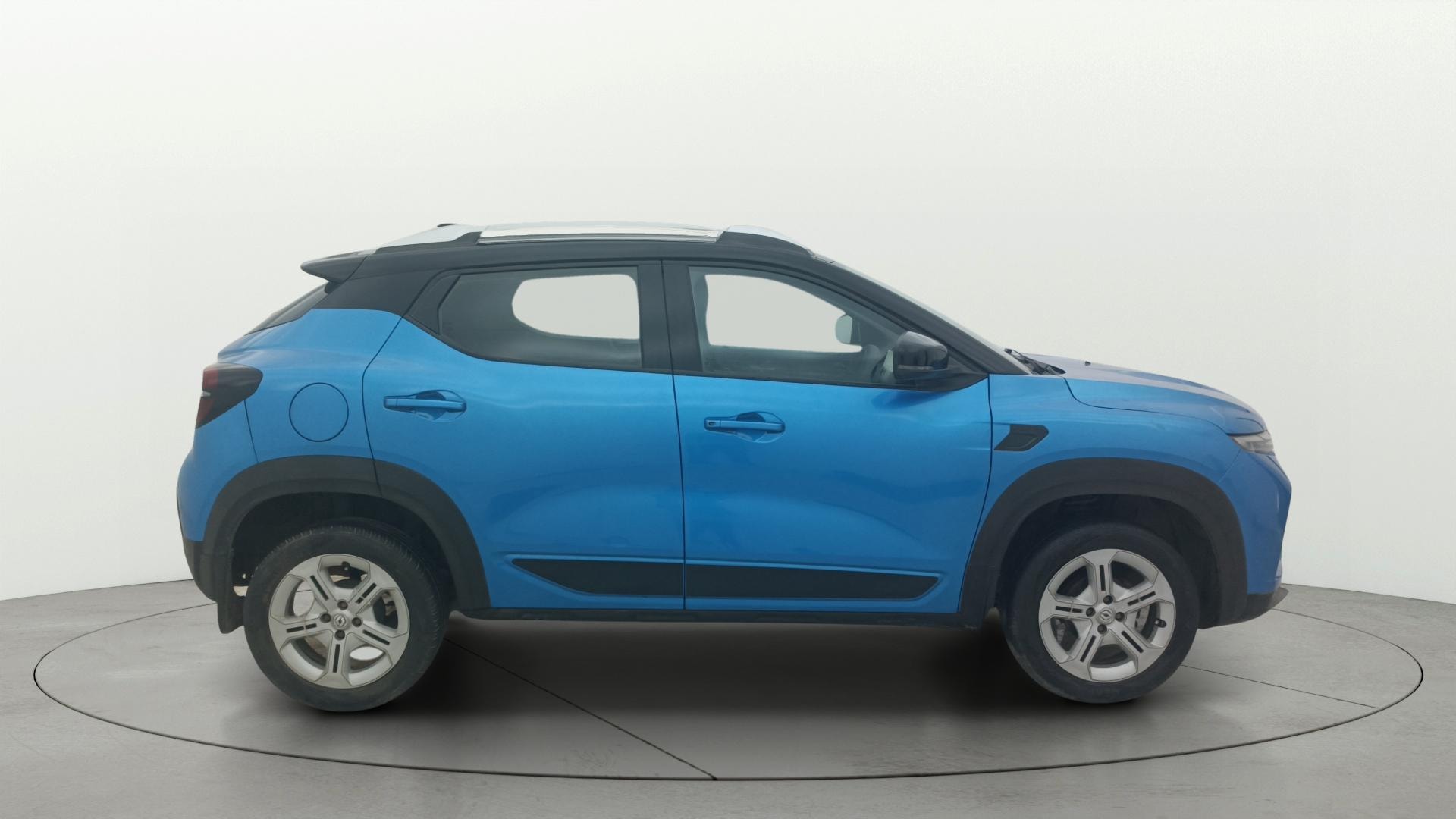 View 2021 Renault Kiger RXT Turbo MT Image 8 Used 2021 Renault Kiger RXT Turbo MT Image 8