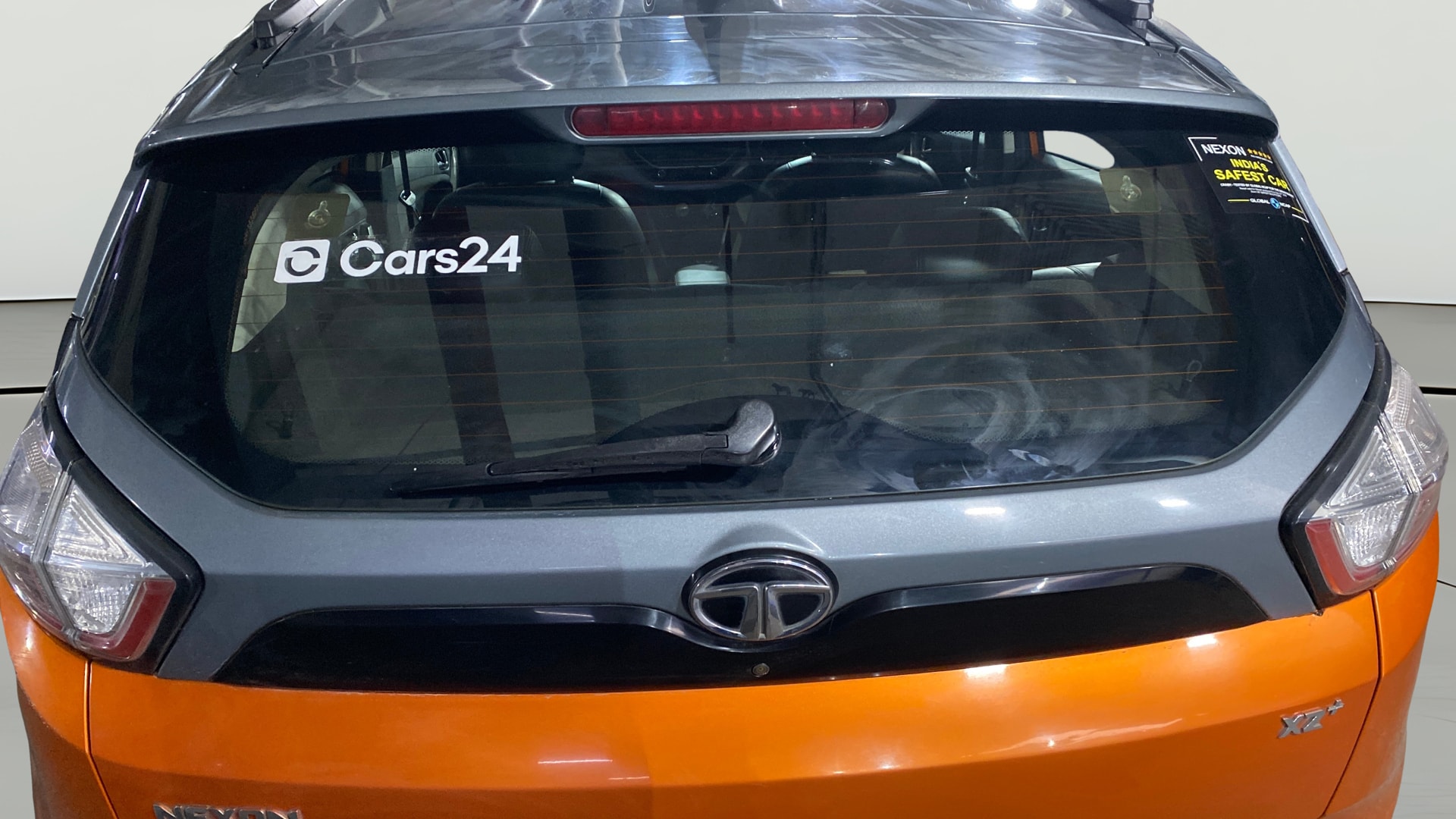 View 2019 Tata Nexon Revotron XE Image 4 Used 2019 Tata Nexon Revotron XE Image 4