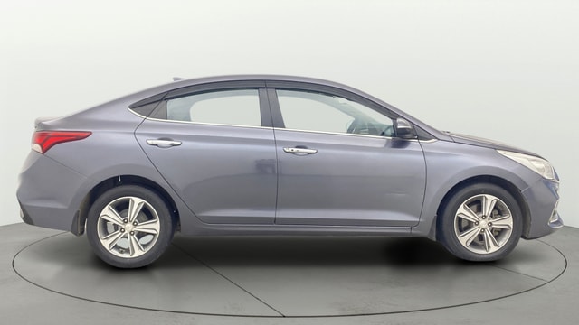 View Hyundai Verna Image 9 Used Hyundai Verna Image 9