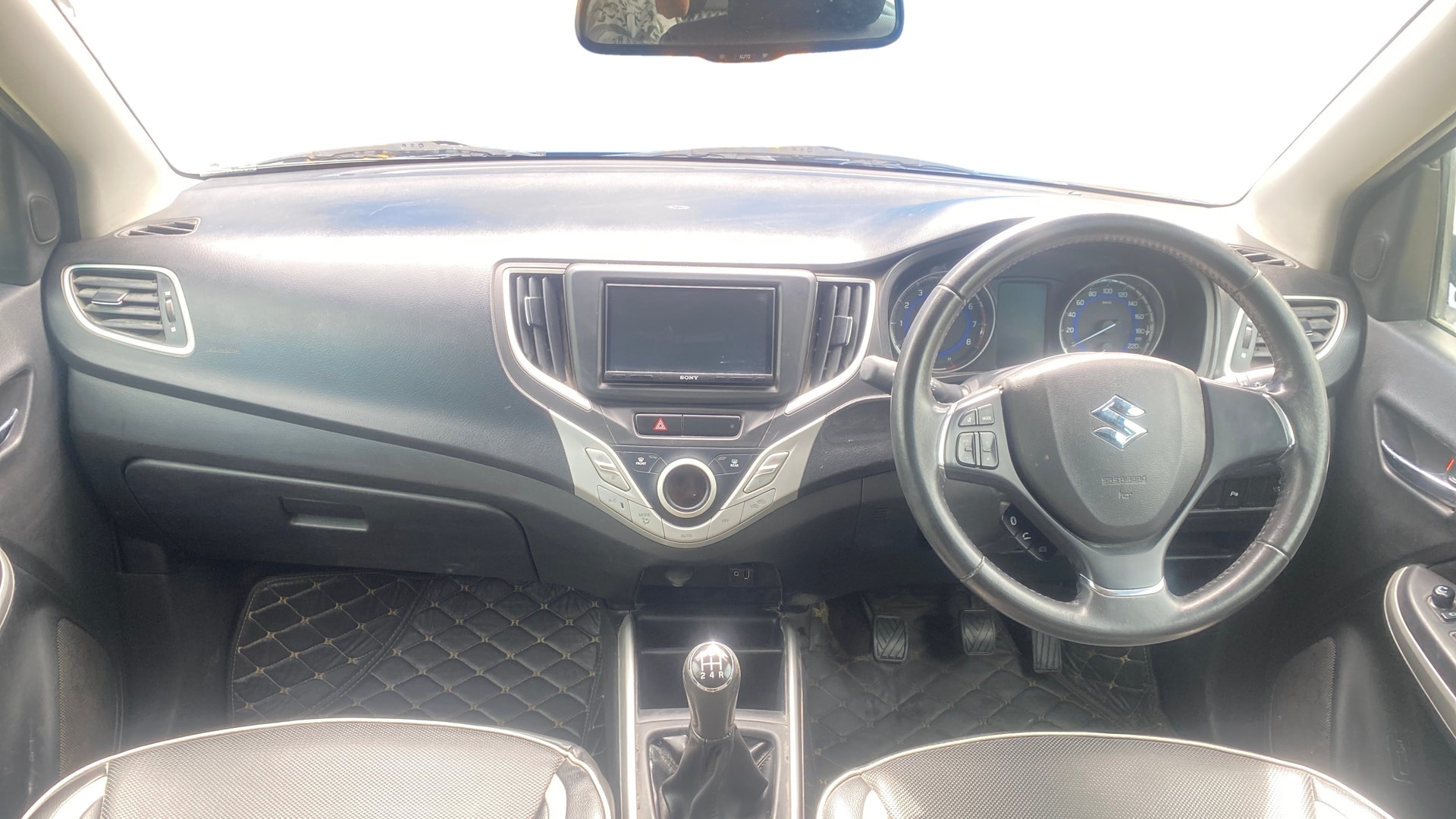 View 2017 Maruti Suzuki 1000 Base Variant Image 15 Used 2017 Maruti Suzuki 1000 Base Variant Image 15