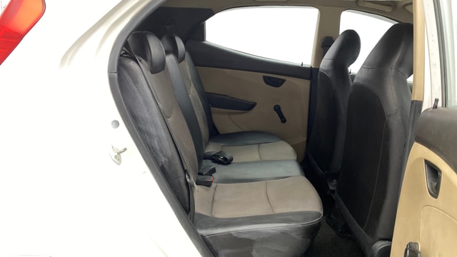View Hyundai EON Image 28 Used Hyundai EON Image 28