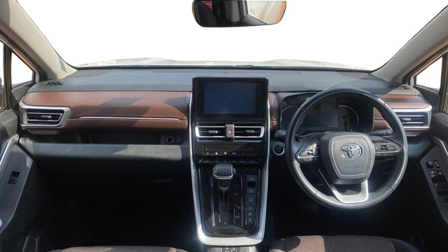 View Toyota Innova Hycross Image 32 Used Toyota Innova Hycross Image 32