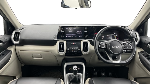 View Kia Sonet Image 16 Used Kia Sonet Image 16
