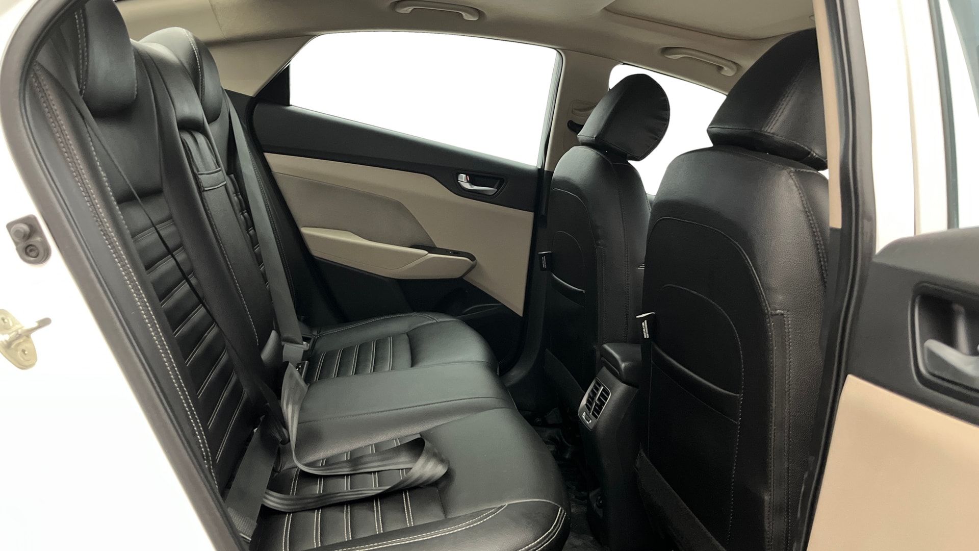 View 2019 Hyundai Verna 1.4 VTVT E Image 31 Used 2019 Hyundai Verna 1.4 VTVT E Image 31