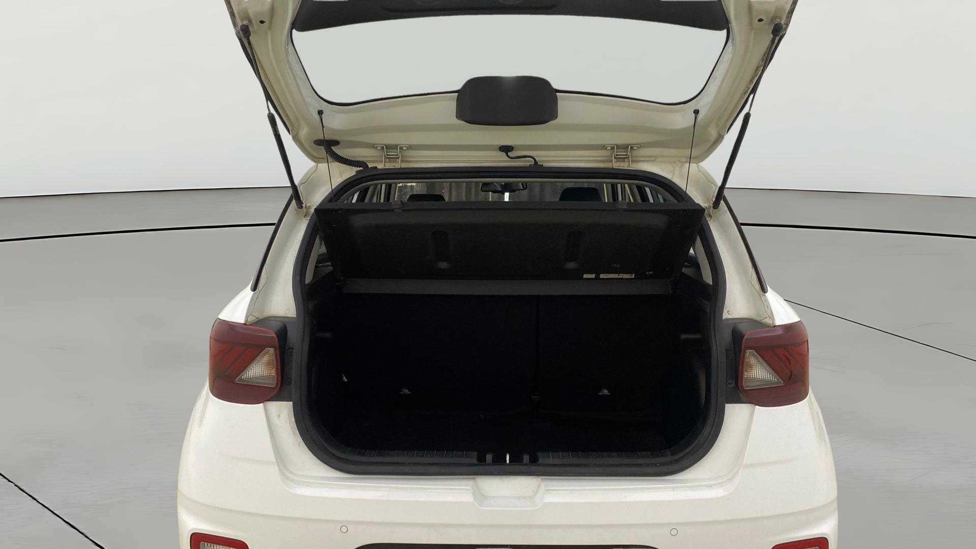View 2019 Hyundai Venue E 1.2 Petrol BS IV Image 39 Used 2019 Hyundai Venue E 1.2 Petrol BS IV Image 39