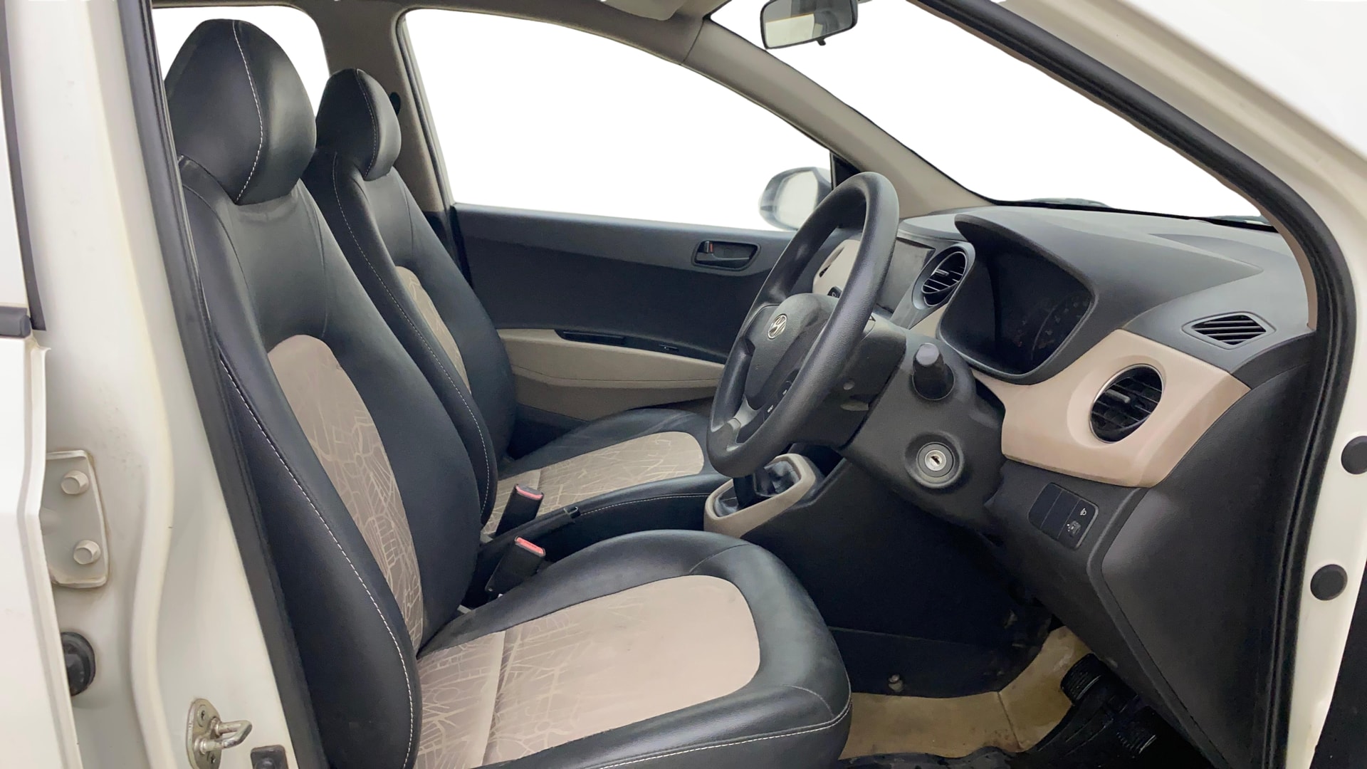 View 2013 Hyundai Grand i10 Magna 1.2 Kappa VTVT Image 25 Used 2013 Hyundai Grand i10 Magna 1.2 Kappa VTVT Image 25