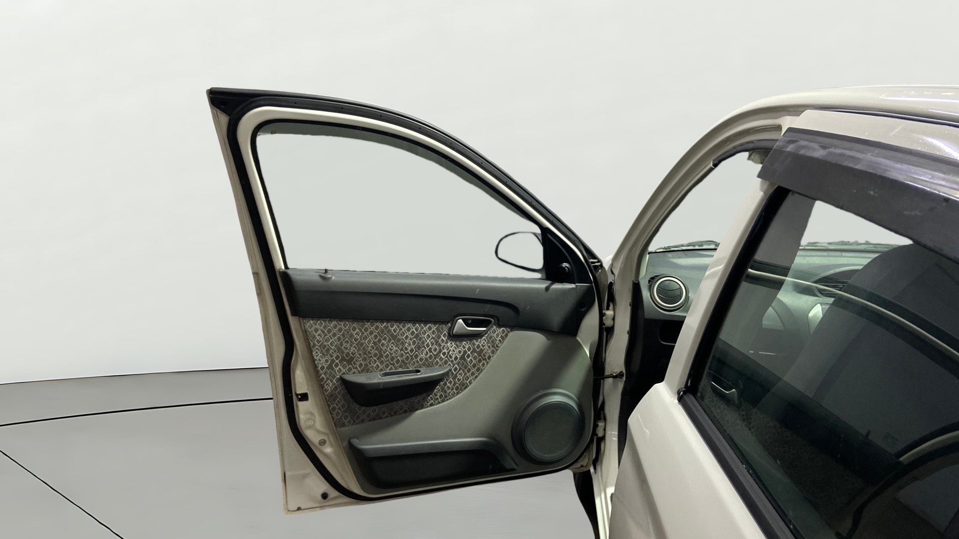 View 2017 Maruti Suzuki Alto 800 LX Image 38 Used 2017 Maruti Suzuki Alto 800 LX Image 38