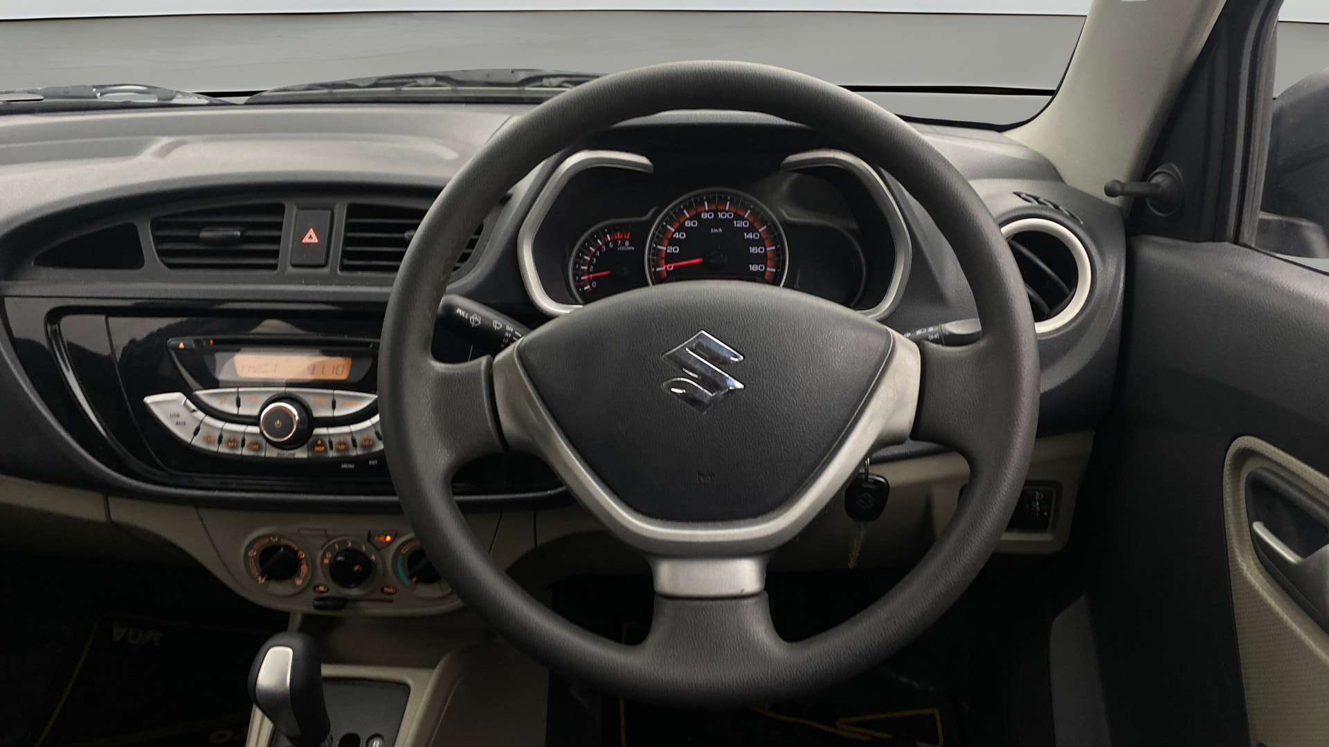 View 2016 Maruti Suzuki Alto K10 LX Image 20 Used 2016 Maruti Suzuki Alto K10 LX Image 20