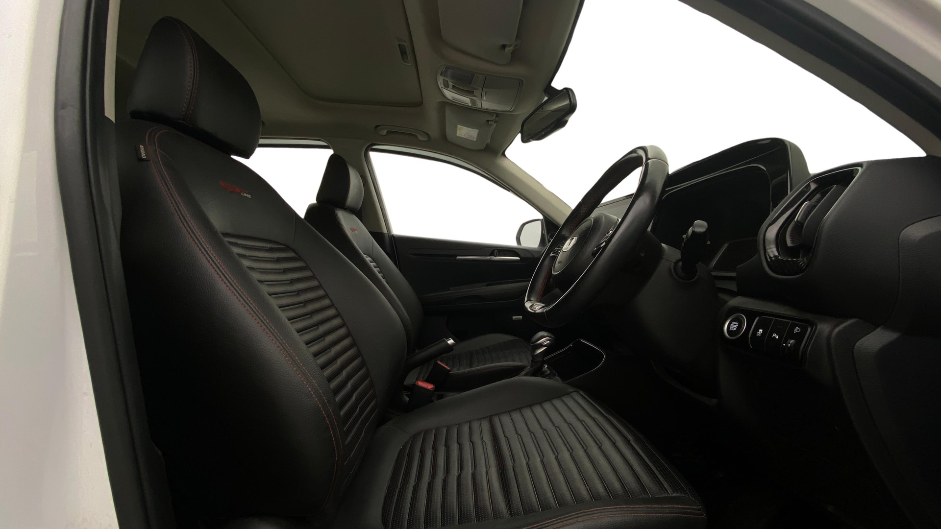 View 2020 Kia Sonet GTX Plus DCT Petrol Image 18 Used 2020 Kia Sonet GTX Plus DCT Petrol Image 18